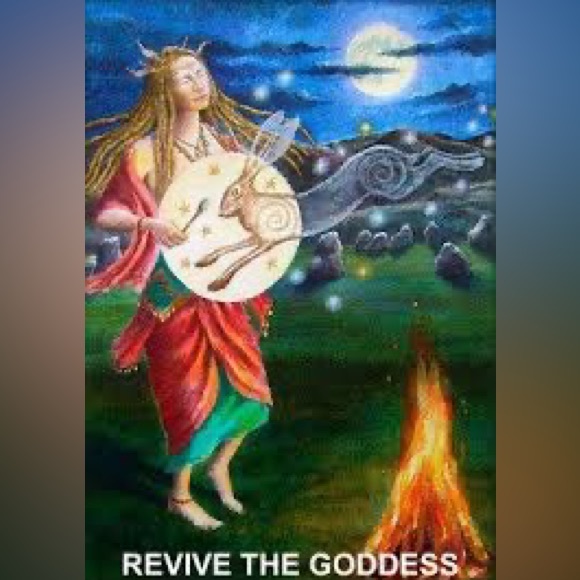 Ostara Goddess Fertility and renewal inspired Macramé Hanger Doll - Picture 8 of 10